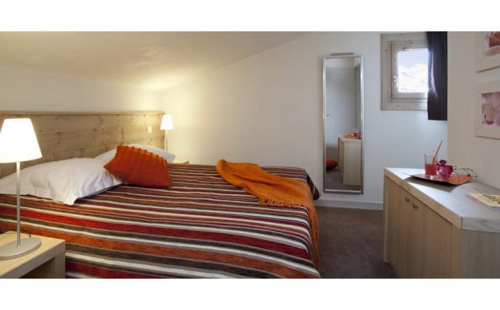 Les Gemeaux, La Plagne, Double Bedroom 2